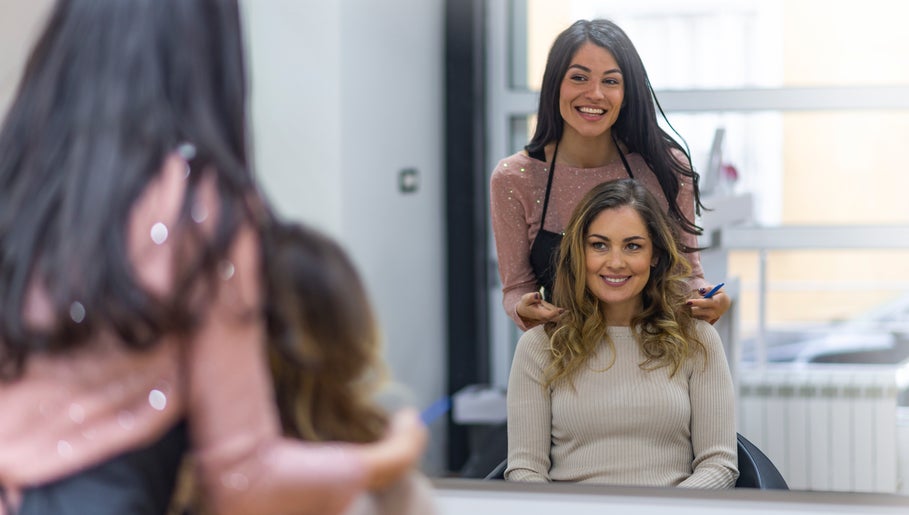 Kapsalon Lokeren - In Weave, Make-up en Bruidskapsels