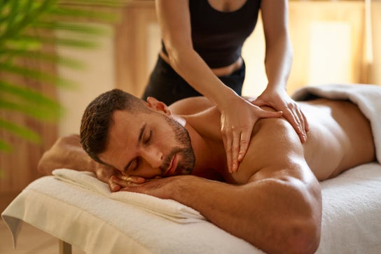 Massage image for Massagem no Ipiranga Ishtar Massoterapia e Depilação