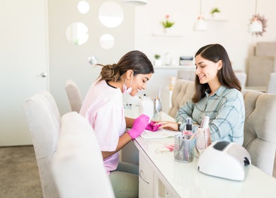 Glamorous Nails & Beauty