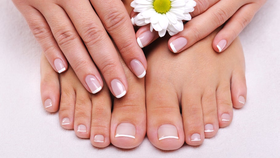 Pinks Nail Spa