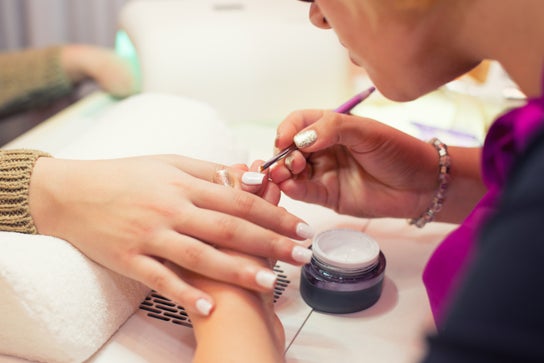 Foto de Salón de uñas para Brush Strokes Beauty Bar LLC