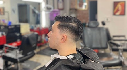 Imagen 3 de Figaro Barbershop Cesar Chávez