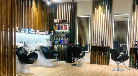 82 House Of Beauty Saloon