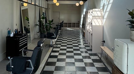 MOAI Barber Studio