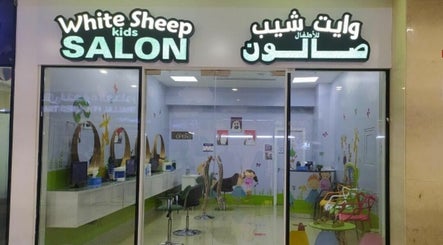 Imagen 2 de White Sheep Kids Salon