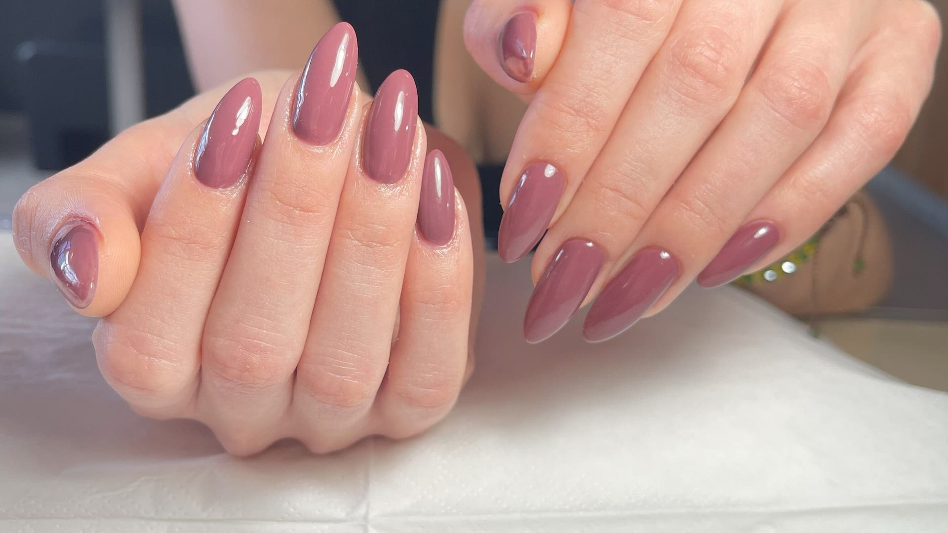 Detailed nail art at Glowing Beauty Experts - Tabaqueira in Rio De Mouro, Lisboa, PT.