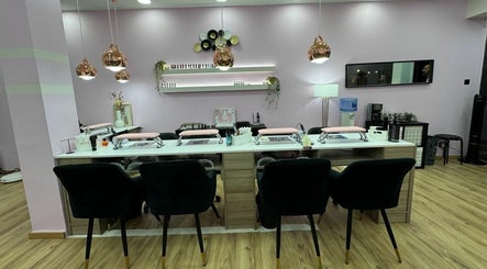 Imagen 3 de Lash and Brow Beauty Salon Emily's - Σπάτα