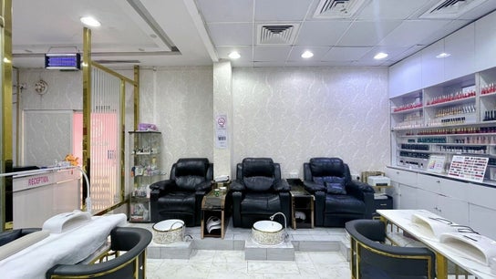 Rosalina Beauty Saloon