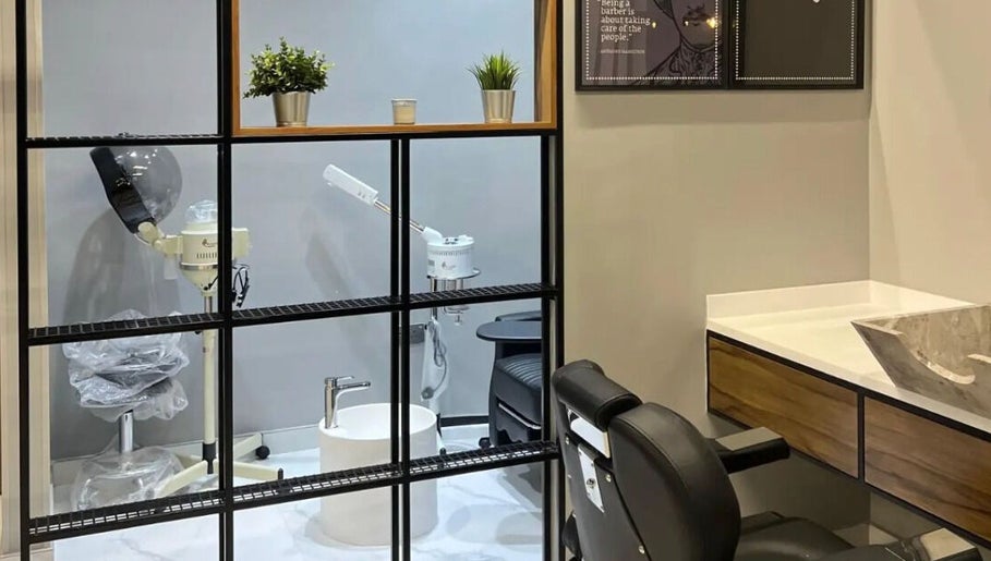 hình ảnh 1 của Yousef Afandi Barbershop - Al Sahafa