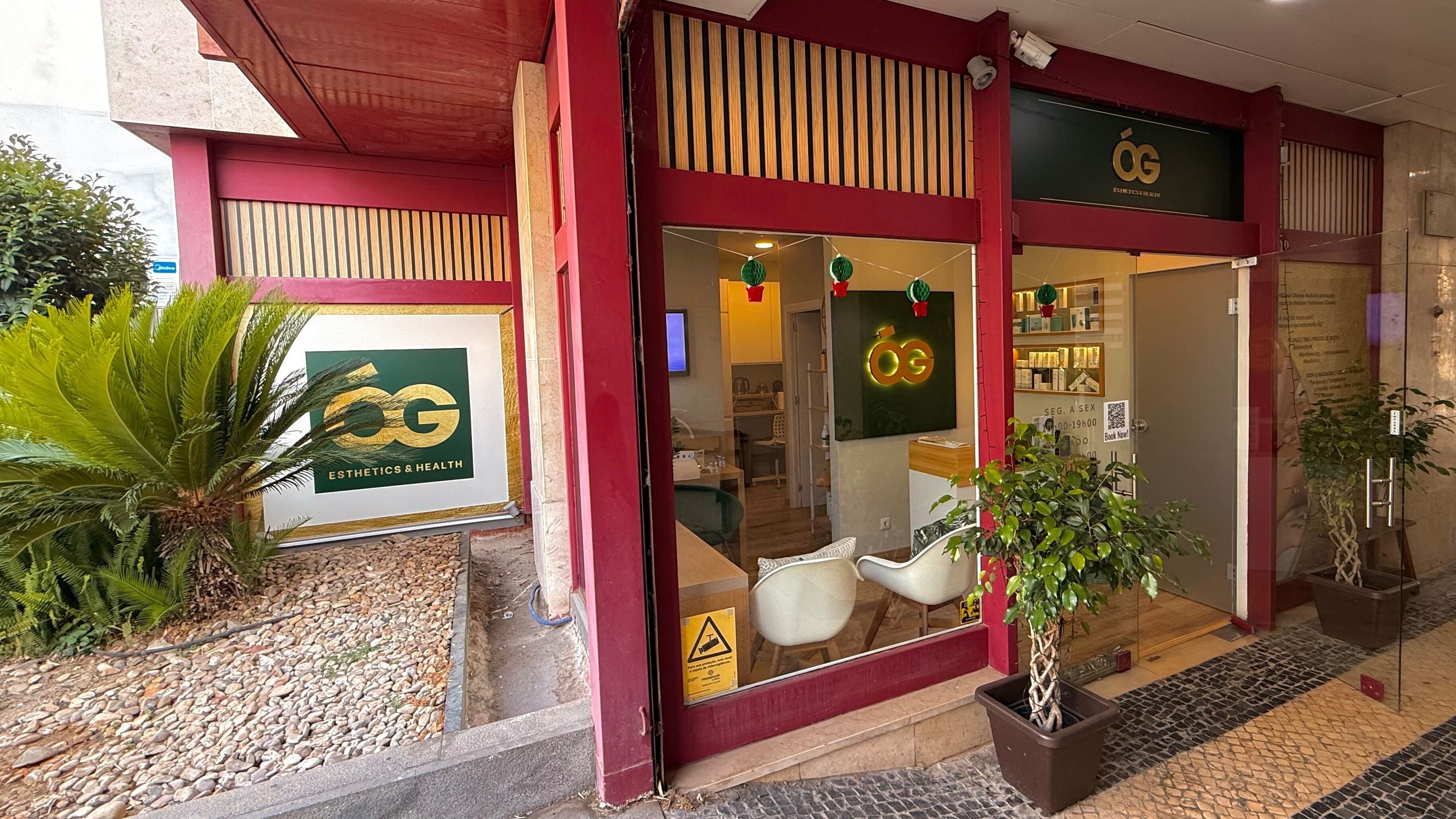 Front entrance of ÓG Esthetics & Health in Lisboa, Lisboa, PT showcasing a welcoming ambiance.