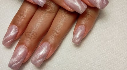 Heloísa Nails Salon imagem 3