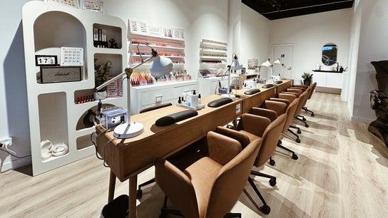 Cosmo Nails & Beauty Browns Bay