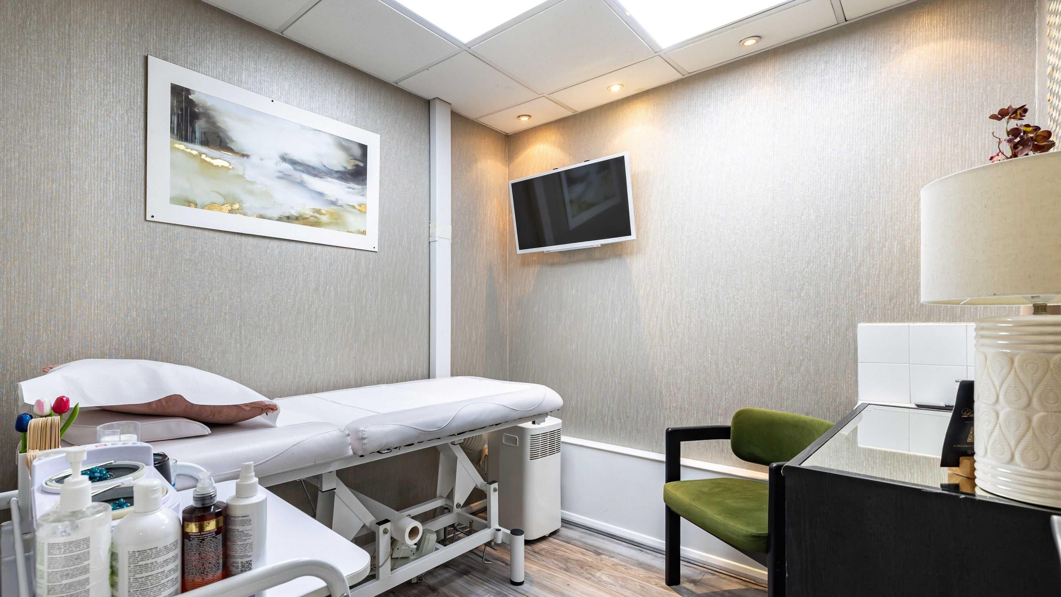 Cozy treatment room at Luxury Wax Bar - Edgware Road, London, England, GB with elegant decor and inviting ambiance.