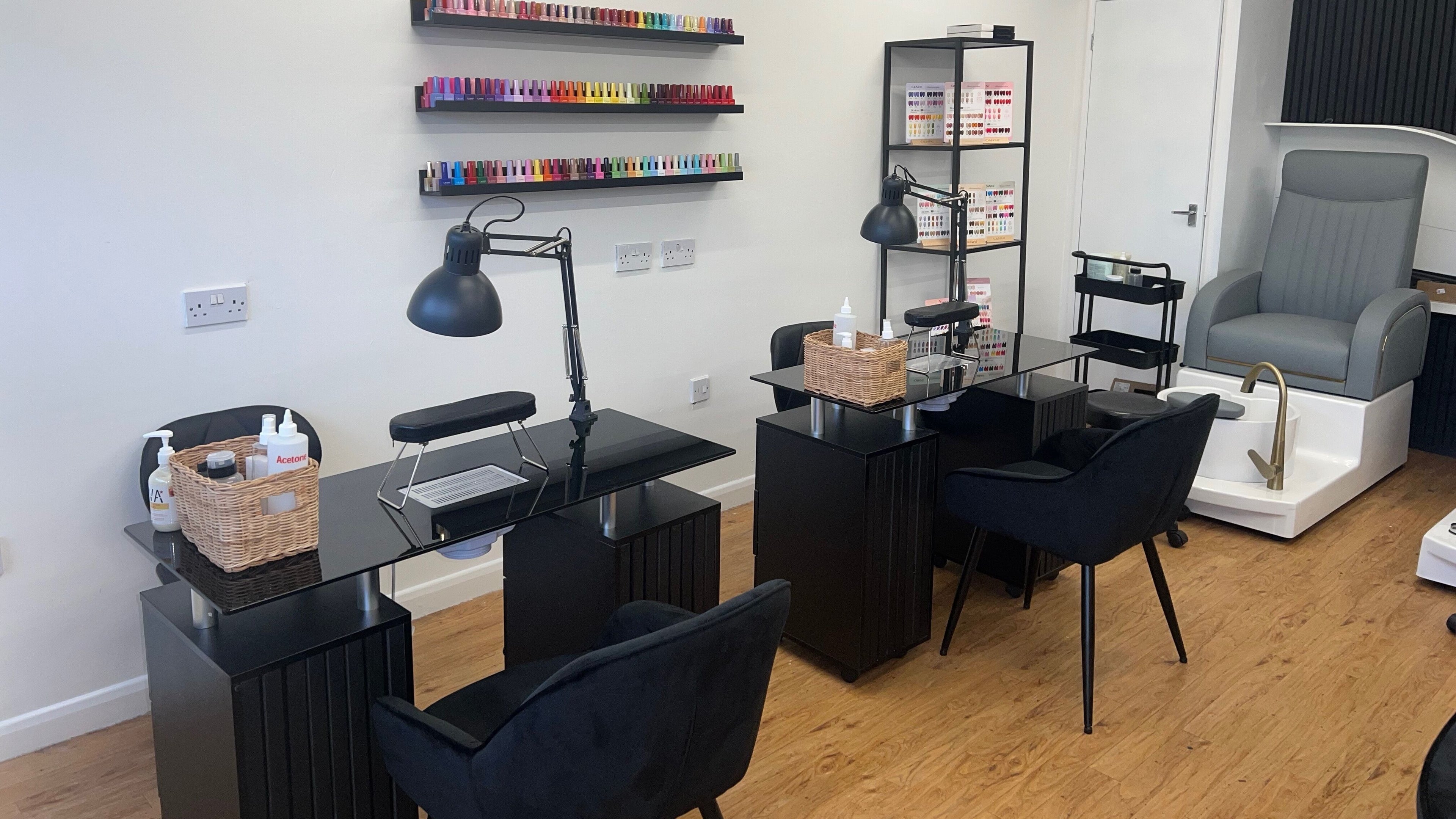 Modern manicure stations at FN Gel Bar Wordsley, Stourbridge, England, GB offering a stylish nail care atmosphere.