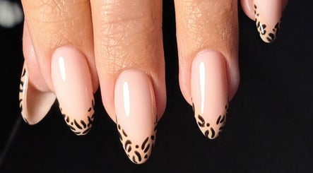 Imagen 2 de Diamond Nails