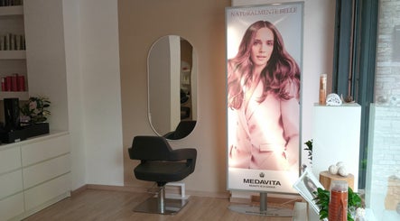 Naturalmente Belle Hair Spa