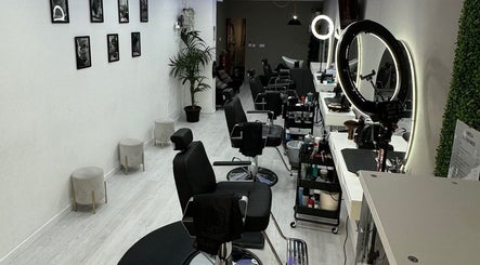 Unique Barbershop