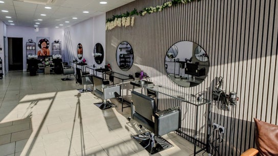 Muna Salon 2