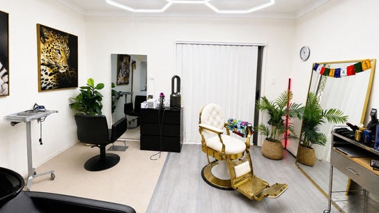 B2B HAIR SALON