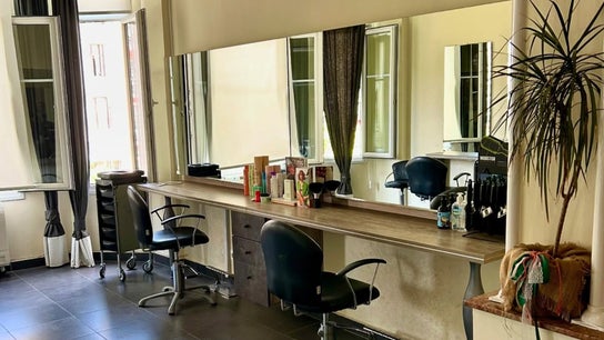 Artisan Studio hair & beauty