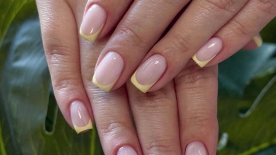 Glow nails