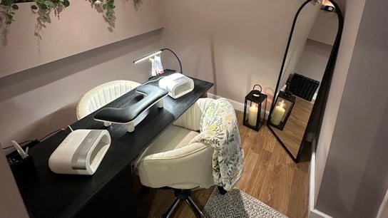Mel’s nail room, Hove.