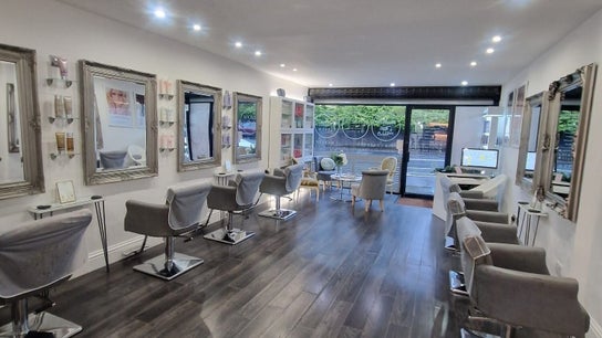 110 On Ayr Hair Salon