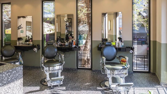 Rooster's Barbershop Panormou