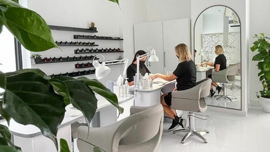 Phenomenal Ladies Salon