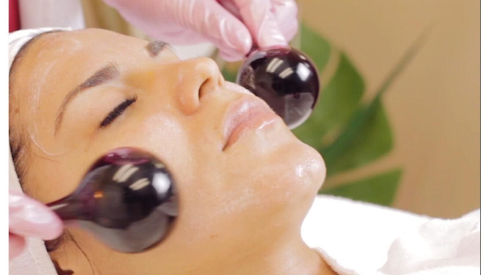 Relaxing facial treatment at MARCY BEAUTY INTEGRAL SPA, Greenbelt, Maryland. Experience tranquility and rejuvenation.