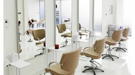 Seier Shades Salon