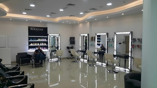 Robert Alexander Salon