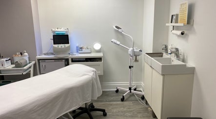 Voka Deka Esthetics Salon