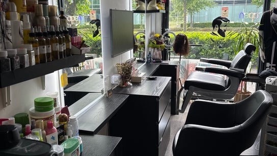 The best beauty salon & Shopping centre