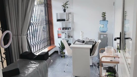 Nails & Braiding Salon