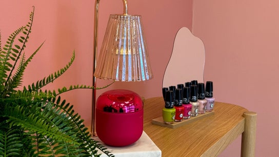 Emily House Nail on Avenue