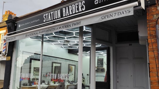 Station Barbers Bushill Park