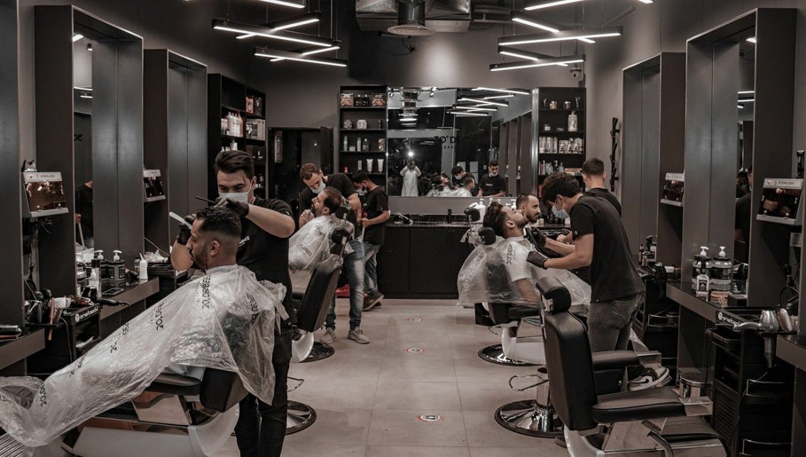 Al Hamra | 30 Degrees Barbershop imagem 1