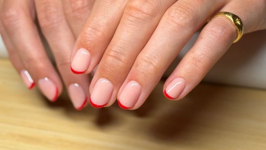 Mano Mona Nails