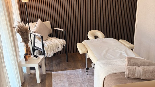 Xela Massage and Recovery