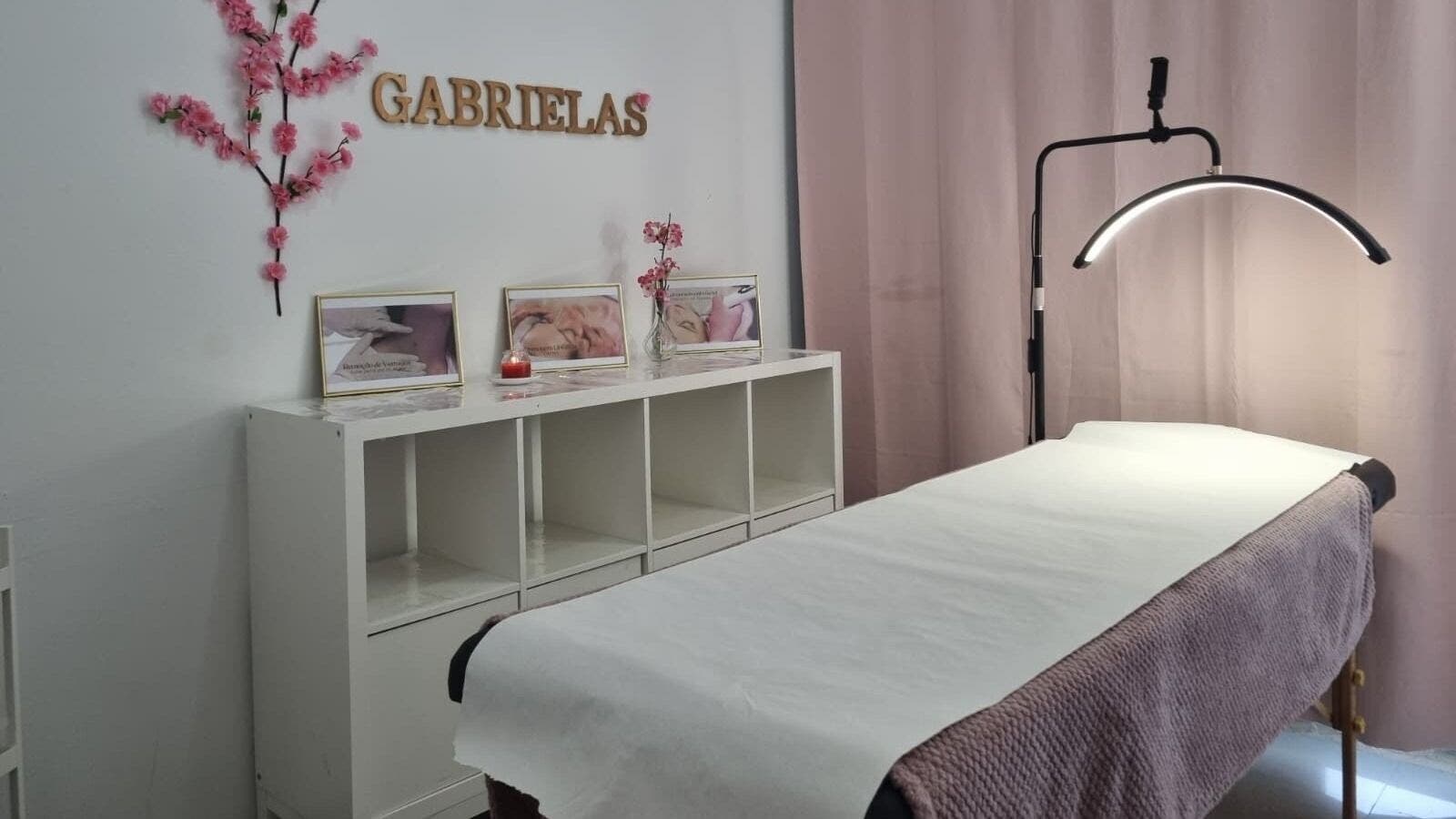 Sala de tratamento relaxante em Gabrielas Cabeleireiro e Estética, Loures, Lisboa, PT.