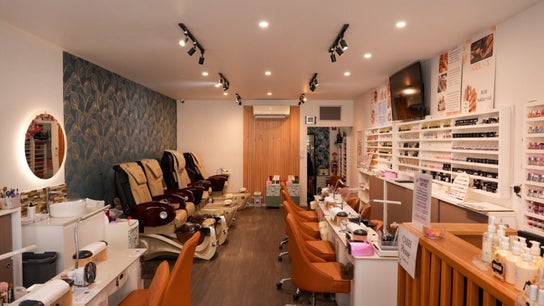 Lume Nails (formerly Nails Desire)