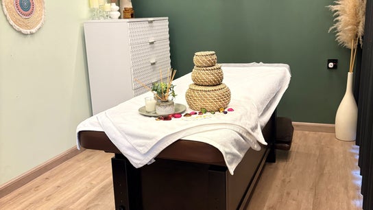 Hyphen Wellness & Pilates