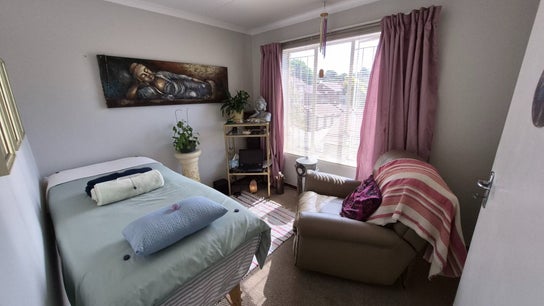 Healing Light (Past life Regression & Reiki)