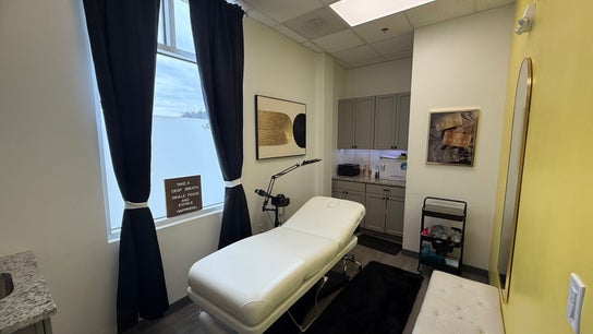La Belle' Beauty Bar
