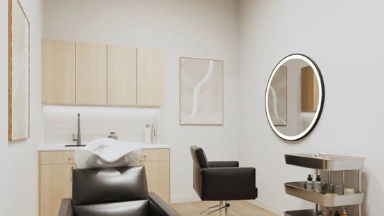 Adriana Hair studio