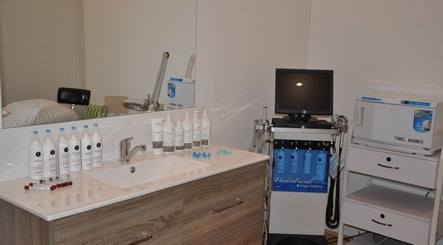 Medix Skincare Laser Clinic imagem 2