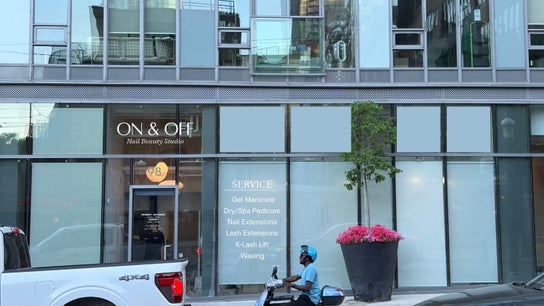 On&Off Nail Beauty Studio