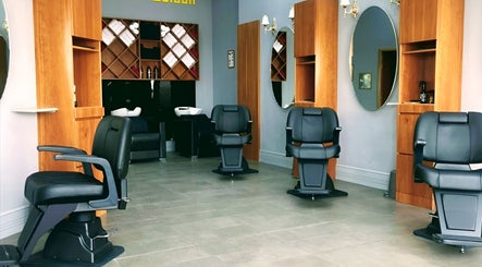 Volume Gents Salon