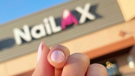 NaiLAX